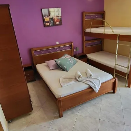 Aparthotel House Irene 3*